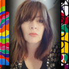 María Ayala junto a sus obras