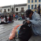 Situación. La pandemia empujó a varias personas a pedir en la calle.
