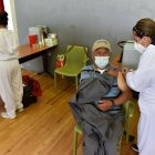 Estrategia. Ecuador empezó a colocar la tercera dosis de la vacuna y en enero se intensificará el proceso.