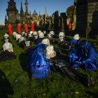 COP26. Activistas se manifiestan en la Necrópolis de Glasgows.