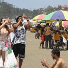 Cientos de turistas arribaron a las playas del país en grupos familiares. Muchos hoteles tuvieron un aforo a tope; otros, del 90 %.