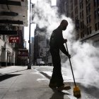 Vista de un empleado de un hotel en Nueva York, en una fotografía de archivo.