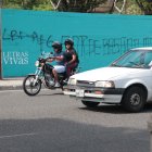 Proyecto cultural municipal "Letras Vivas" es víctima del vandalismo urbano a traves de los graffittis Agencia (ag-extra)