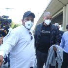 David Trezeguet (c), a su arribo al Puerto Principal.