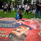 Djokovic, quien llegó la noche del miércoles a Melbourne con una exención médica que le permitía defender su título en el Abierto de Australia sin ser vacunado, aguarda retenido la vista programada el lunes por un tribunal de la ciudad para escuchar los argumentos de su apelación.