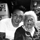 Cristian Ramírez junto a s abuela, que le decía mi Tata, fue quien lo crio, ella falleció el 17 de abril de 2015.