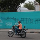 Proyecto cultural municipal "Letras Vivas" es víctima del vandalismo urbano a traves de los graffittis Agencia (ag-extra)