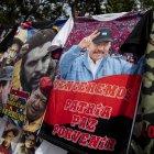 Fotografía de varias camisetas, entre ellas una con la imagen estampada del presidente de Nicaragua, Daniel Ortega, hoy, en Managua (Nicaragua). El presidente de Nicaragua, Daniel Ortega, inicia este lunes su quinto mandato de cinco años, cuarto consecutivo y segundo junto con su esposa, Rosario Murillo, como vicepresidenta, apoyado en China, Rusia, Venezuela y Cuba, y aislado de EE.UU. y la Unión Europea (UE), que han sancionado a su mujer y a sus hijos. EFE/ Jorge Torres
