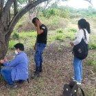 Momentos en que se procedía a colocar cámaras en Bosque Proyector Bosqueira.