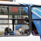 Guayaquil. Que los vendedores se suban a las unidades y los conductores deban bajarse al paso, es el diario vivir de los usuarios