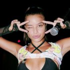 Emilia empezó su carrera musical cuando tenía 20 años. Hoy, con 25, es una de las artistas con mayor proyección internacional de Argentina.