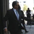 Abogados. Marcelo Ron, defensor del excontralor Pablo Celi, fue de los pocos abogados que acudió a la Corte para la audiencia.