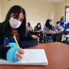 Retorno. Estudiantes vuelven a las aulas en Quito. Al  colegio Mejía acudieron desde temprano.