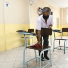 Bancas vacías es el panorama que se observa en los planteles educativos de Guayaquil que aún no regresan a las actividades presenciales.