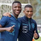La selección nacional tiene una base renovada, donde Carlos Gruezo y Moisés Caicedo se encargan del equilibrio en la media.