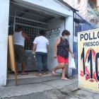 Negocio. Uno de los locales donde venden pollos en el sur de Guayaquil.