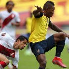 La Tricolor va a Lima en busca de la clasificación a Qatar y la revancha ante Perú, que en junio de 2021 se impuso en Quito por 2-1.