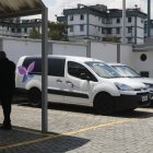 La compañía pagó por el alquiler de una furgoneta $ 28.000 por seis meses. Pero el vehículo estaba valuado para ser comprado en $ 14.000