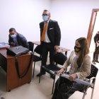 La audiencia inició la tarde del 31 de enero en el Complejo Judicial del Norte de Quito. En la izquierda: Cinthya Puga, una de las implicadas.