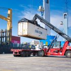 Comercio.- Las actividades en el Puerto de Guayaquil para embarcar las exportaciones ecuatorianas.