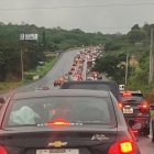 Este fue el panorama en la vía a la costa, desde Zapotal (Santa Elena).