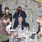 Presidente Guillermo Lasso en el puesto de mando que atiende la emergencia en La Gasca y La Comuna.