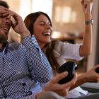 Jugar también es un buen plan para parejas.