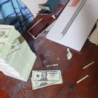 Parte del hallazgo de billetes falsos de $ 20 que hizo Fiscalía.