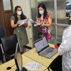 Miembros del Caces evalúan la carrera de Derecho. desde hace tres años.