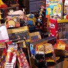 La colección ha ocupado la habitación libre de la casa de Glyn, así como todo su ático, que está lleno hasta los topes de artículos de Los Simpsons.