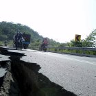 2016. El terremoto de 7,8 grados en la escala de Richter que sacudió a Ecuador afectó varias carreteras.