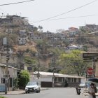 Durán y todo el país están aterrados luego de la aparición de dos muertos colgando de un puente de esta localidad.