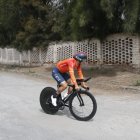 Richard Carapaz durante su calentamiento.