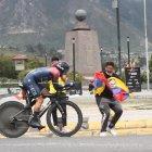 Richard Carapaz ganó la contrarreloj en el circuito armado en la Mitad del Mundo