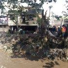 Daño. Al menos 40 casas resultaron afectadas por una riada de lodo, agua, restos de vegetación.