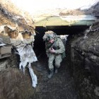 Ucrania mueve a sus soldados y están alerta ante cualquier eventualidad que suceda con una posible invasión de Rusia a su territorio.