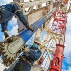 El precio del petróleo se ha incrementado en este año por diversos factores, como el conflicto entre Rusia y Ucrania.