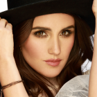 Dulce María tiene 36 años.