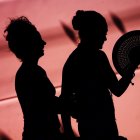 Dos mujeres, en una imagen de archivo.