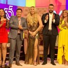Carolina con el equipo del programa "En contacto".