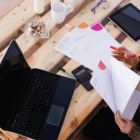 Referencial mujeres y las finanzas.