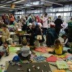 Refugiados ucranianos en la estación de tren de Warszawa Wschodnia en Varsovia.