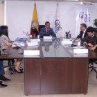 Postura. Sofía Almeida abandonó la sesión del pleno de Participación tras permanecer por casi dos horas.