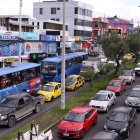 Con el retorno a la presencialidad en todas las calles y avenidas de la capital se incrementó el flujo vehicular y el caos en el tránsito.