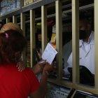 Mecanismo. Los pacientes podrán retirar sus medicamentos recetados en las farmacias privadas del país.