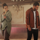 Los artistas trabajaron el tema a distancia y no fue hasta unos meses que se encontraron en Sevilla para la grabación del video