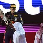 Verstappen en el podio.