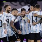 En el último partido, Argentina derrotó por 3-0 a Venezuela. De la plantilla de ese compromiso, el técnico Scaloni prevé algunas variantes. Ya están clasificados.