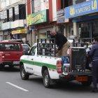 Latacunga. Los taxistas legales denuncian a los que están en proceso de regularización y piden más control.