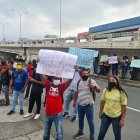 Protesta en exteriores de Expreso